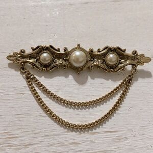 1928 Jewelry Brand Faux Pearl Chatelaine Style Chain Bar Brooch Pin large